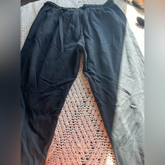 Nike joggers. size large - Picture 2 of 2